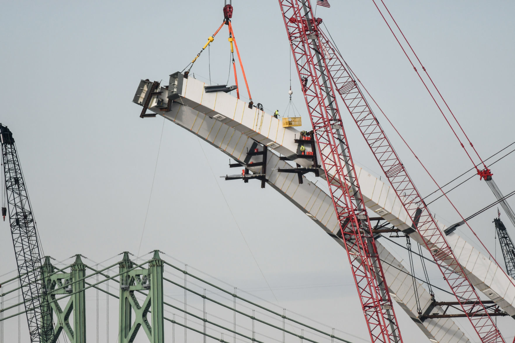 111519-mda-nws-bridgeconst-228.jpg